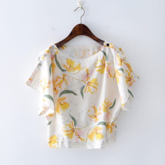 ZARA Tops - floral botanical summer light weight surplice